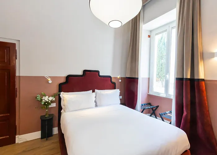Maison Catalana Rom